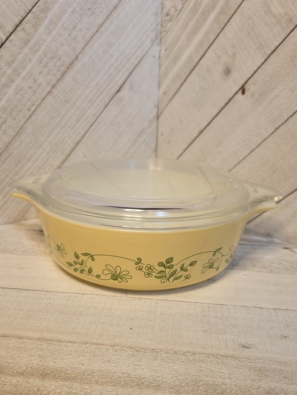 Vintage Pyrex Small Dish With Lid